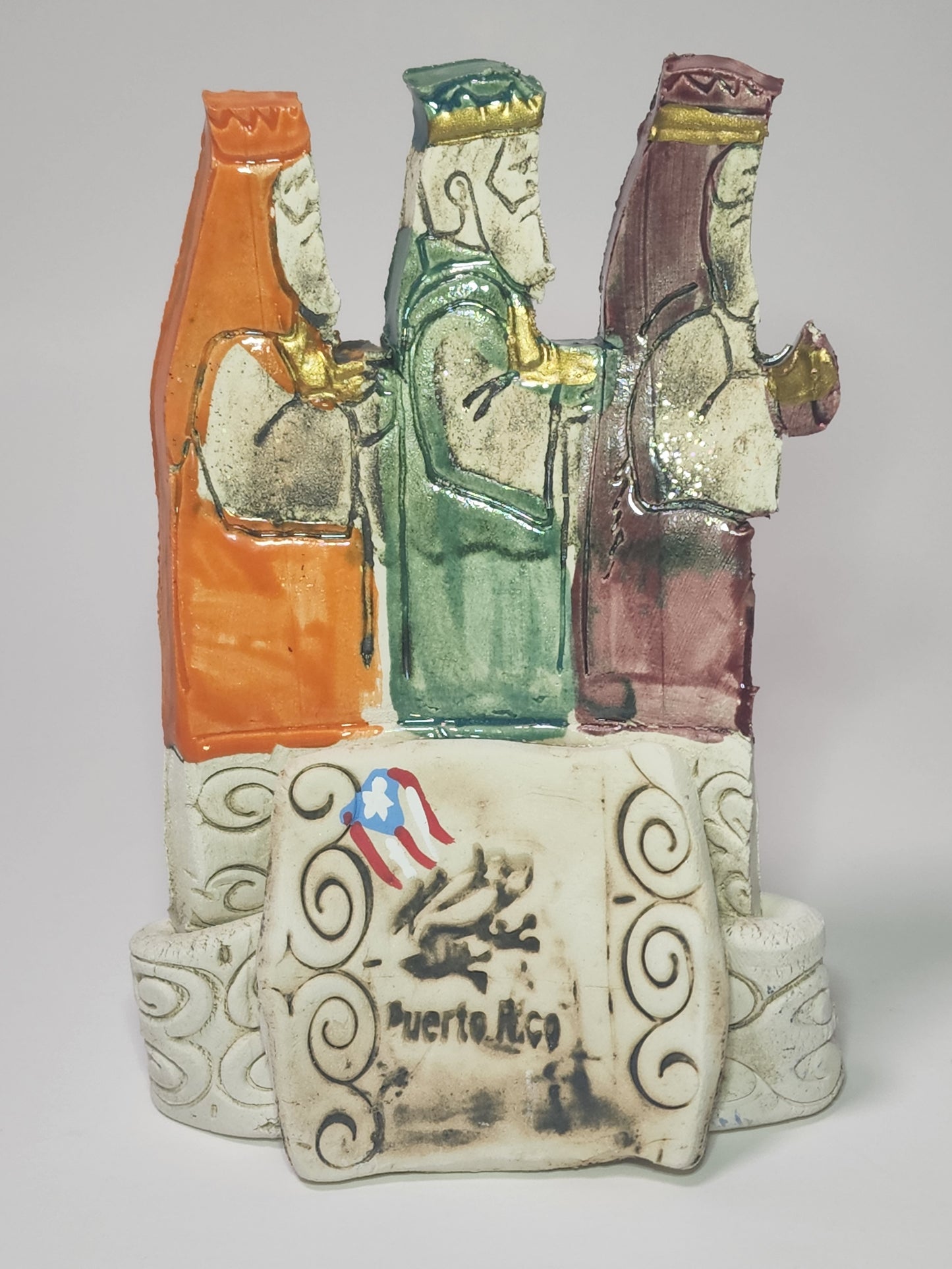 Three Kings in Clay
''CoquÍ''